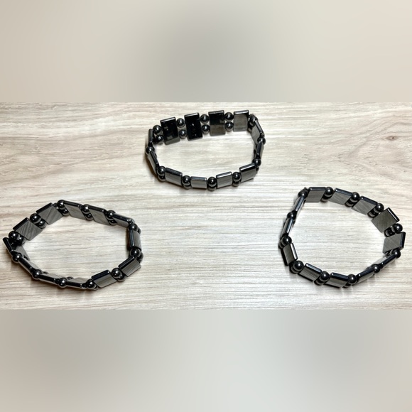 Lot Of 3 Handmade Magnetic Hematite Beaded Stretch Bracelets - Picture 3 of 4